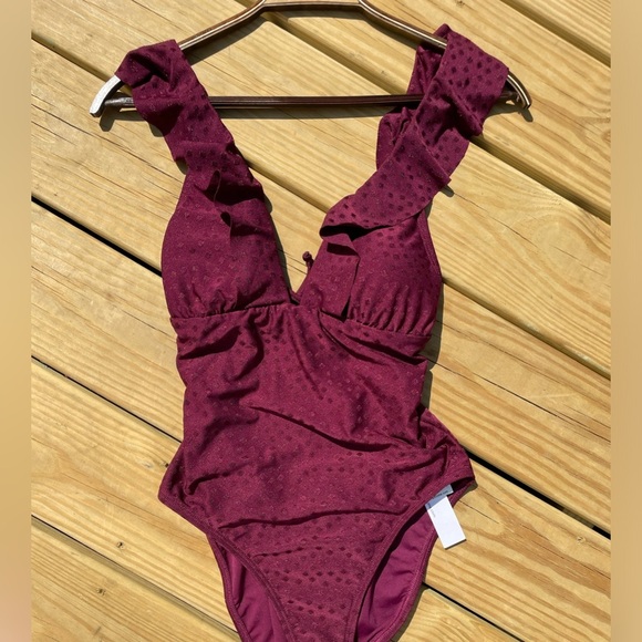 NWT Robin Piccone Julianna SZ 8 Solid Red Ruffled One-Piece Swimsuit - Picture 3 of 12